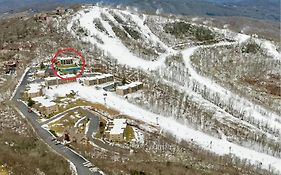 The Sugar Suite - Renovated With A View! Ski In-Out! Heated Pool, Hot Tub, Sauna, Gym, Ac, Ev, Adjustable Bed